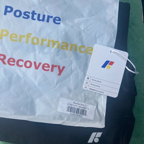 NWT Forme posture correcting Revive Bra, Obsidian Black, size Small - Picture 3 of 3